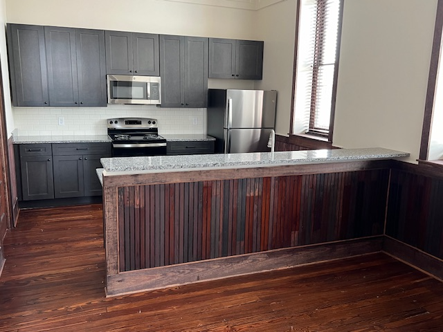 102 Commerce St, Unit Apt. 2 in Hawkinsville, GA - Building Photo - Building Photo