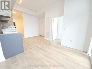 1037 The Queensway in Toronto, ON - Building Photo - Building Photo