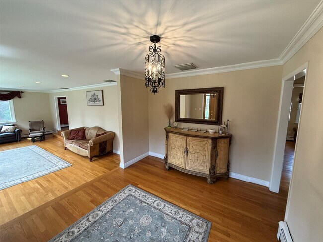 29 Eastview Dr in Valhalla, NY - Building Photo - Building Photo