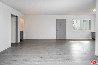 450 S Los Robles Ave in Pasadena, CA - Building Photo - Building Photo