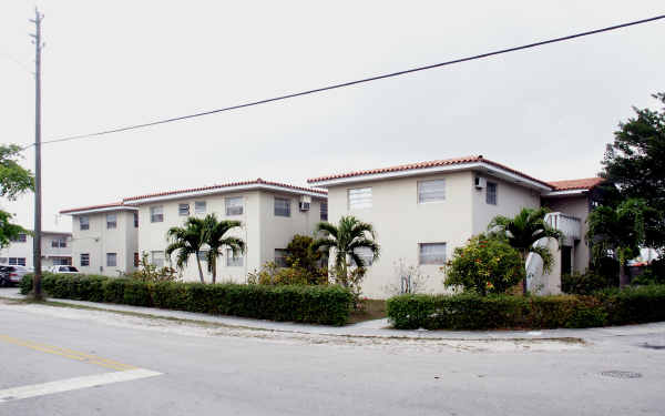 3301 SW 9th St in Miami, FL - Building Photo - Building Photo