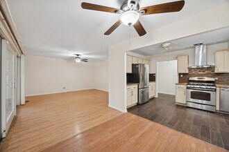 21W225 Coronet Rd in Lombard, IL - Building Photo - Building Photo