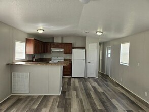 119 Elderberry Ln in Tampa, FL - Building Photo - Building Photo