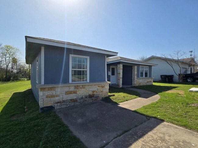 property at 1111 Martin Luther King Jr Dr