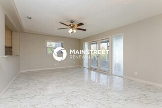 392 Crystal Ave in Oviedo, FL - Building Photo - Building Photo