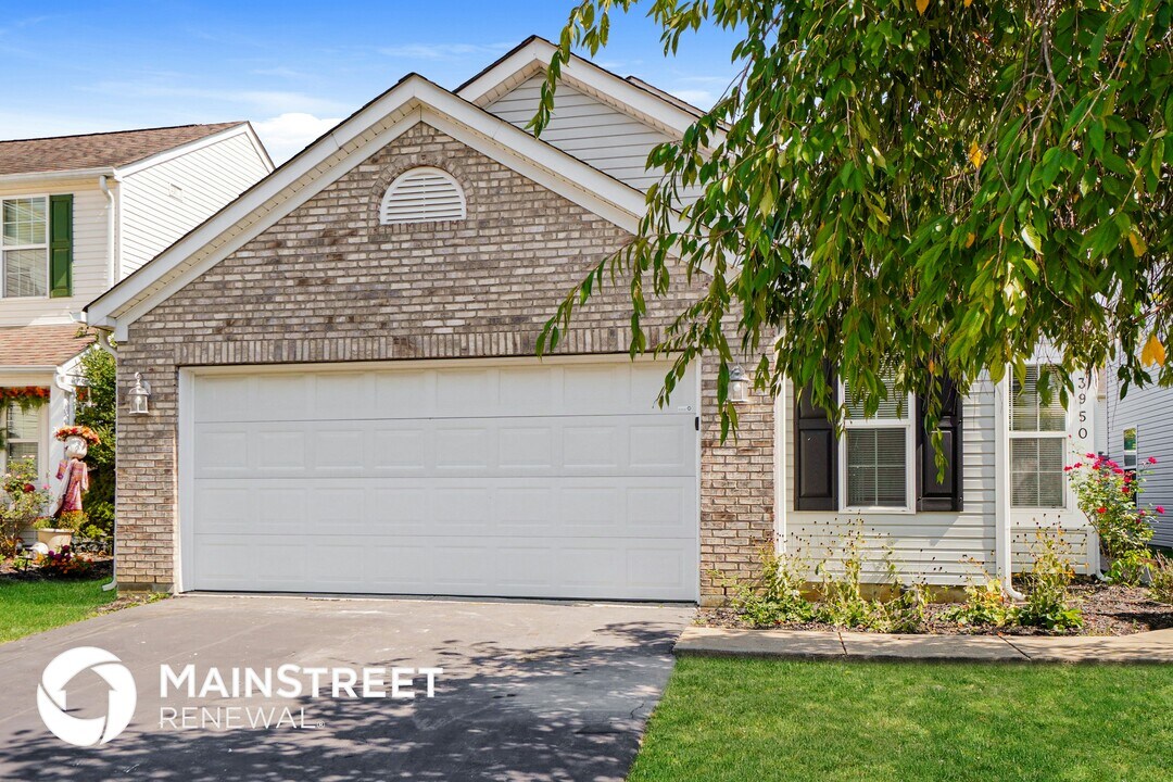 3950 Boyer Ridge Dr in Canal Winchester, OH - Building Photo