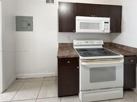 719 NE 86th St in Miami, FL - Building Photo - Building Photo