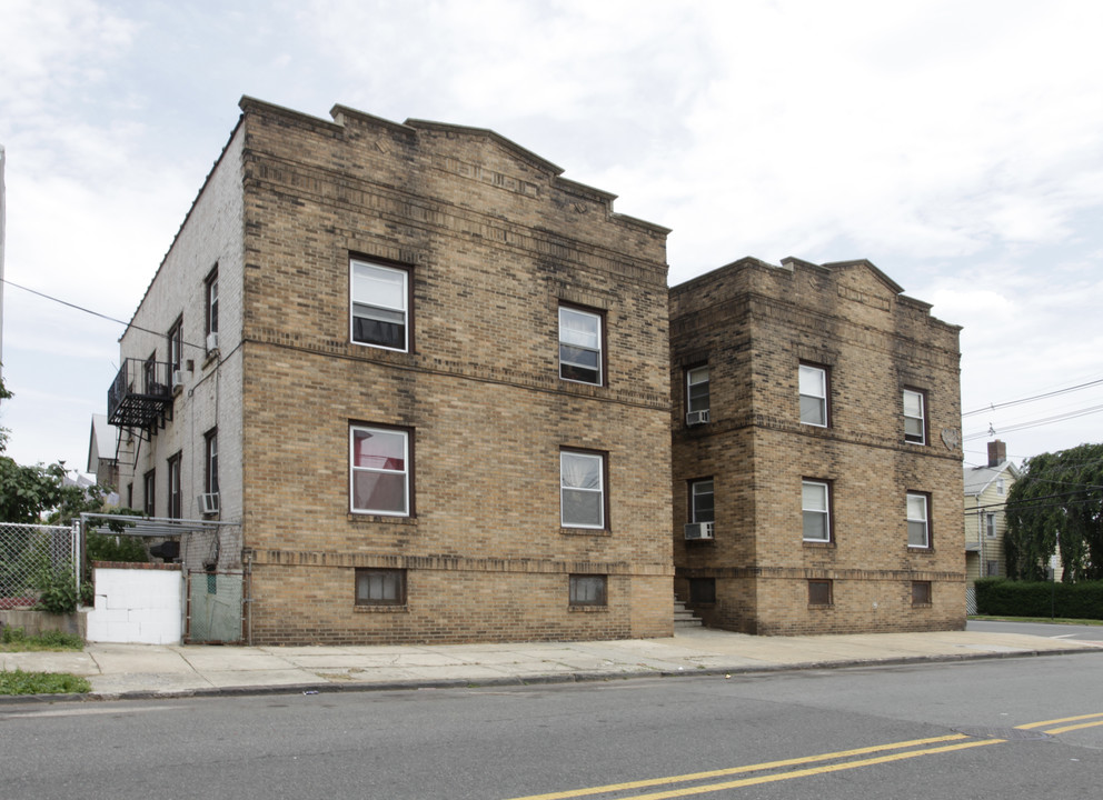 201 Marshall St in Elizabeth, NJ - Building Photo