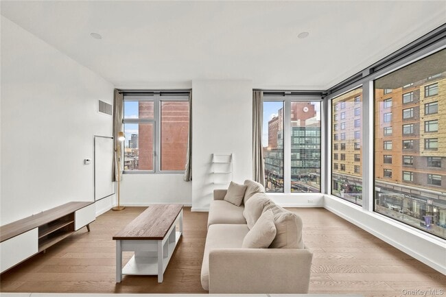 133-27 39th Ave in Queens, NY - Foto de edificio - Building Photo