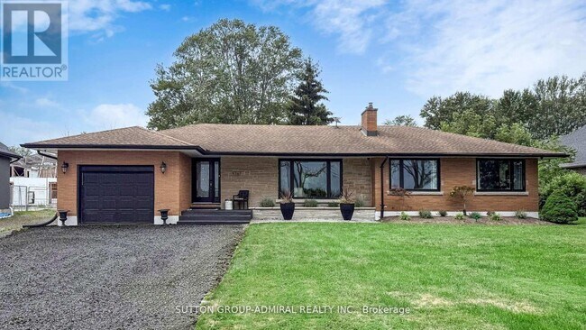 property at 9767 Niagara River Pkwy