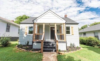 803 Mansfield Ave in Lynchburg, VA - Building Photo