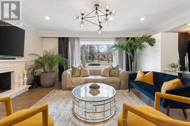 66 Westwood Ln in Richmond Hill, ON - Building Photo - Building Photo