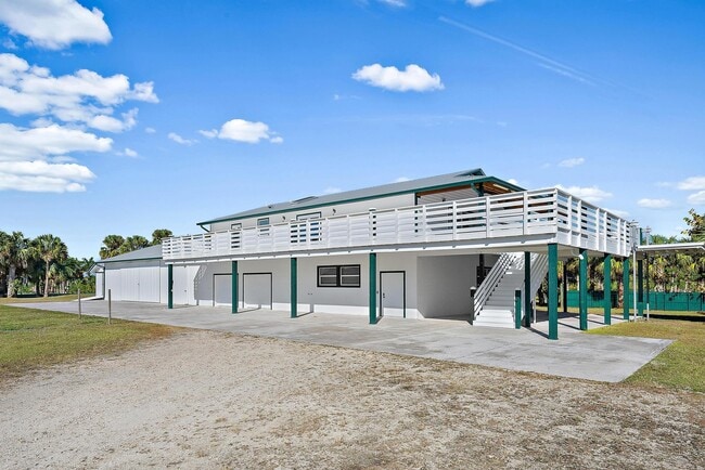 property at 10275 SW Green Ridge Ln