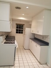 182 Lake Shore Rd in Boston, MA - Building Photo - Building Photo