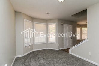 3920 Cypress Pointe Dr in Union City, GA - Building Photo - Building Photo