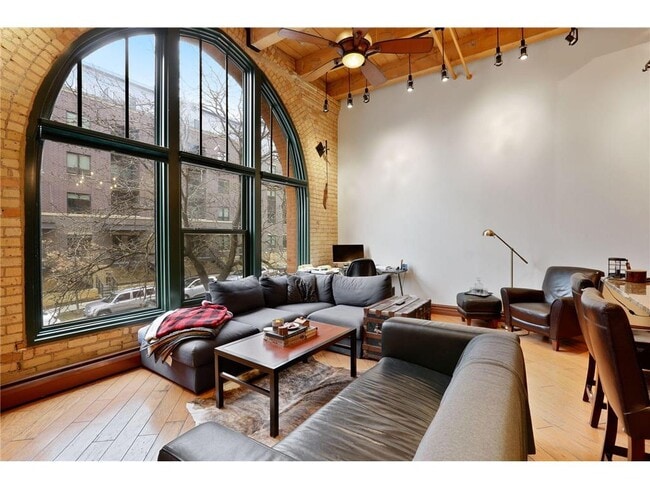 property at 400 N 1st St