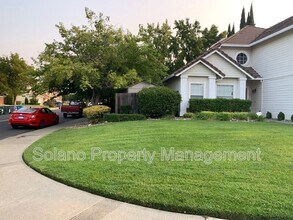 2266 Marshall Rd in Vacaville, CA - Building Photo - Building Photo
