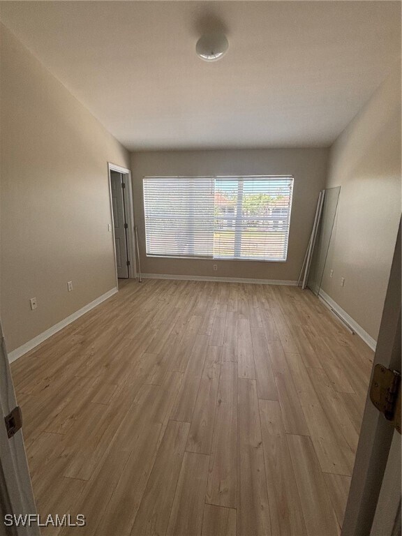 property at 1004 Hampton Cir