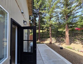 3195 Diablo View Rd in Lafayette, CA - Foto de edificio - Building Photo