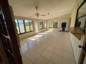 1074 Club House Blvd in New Smyrna Beach, FL - Building Photo - Building Photo