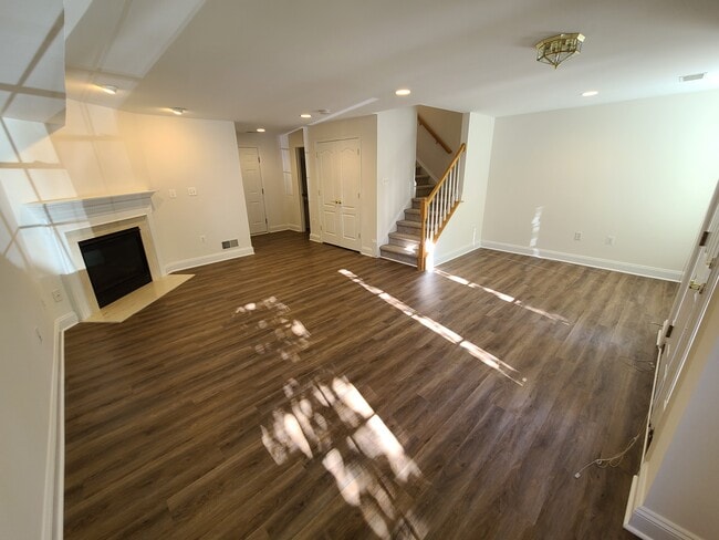 25807 Turlough Ter in Chantilly, VA - Foto de edificio - Building Photo