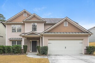 441 Chandler Bluff Ct SE in Grayson, GA - Building Photo