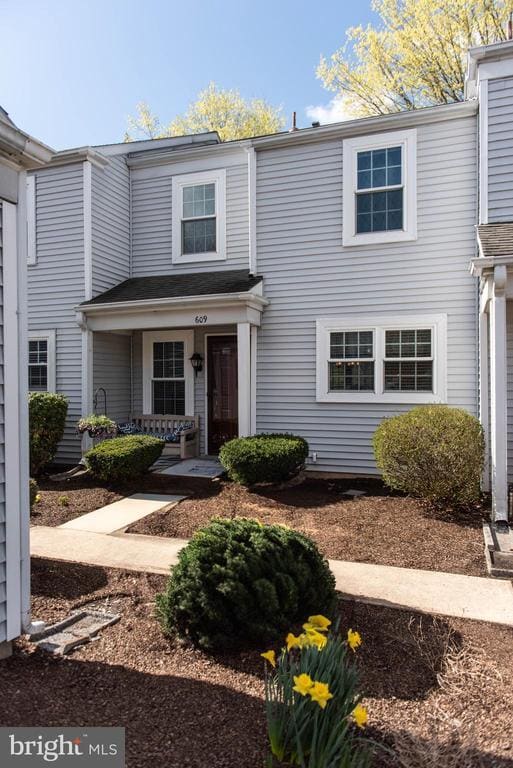 609 Cambridge Ct