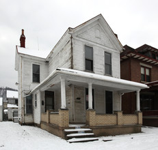 524 4th St in Portsmouth, OH - Foto de edificio - Building Photo