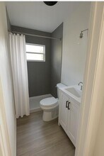 524 Eastwind Dr in North Palm Beach, FL - Building Photo - Building Photo