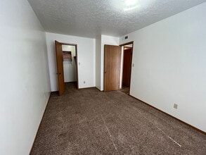 433 S Silverwood Ln in Goshen, IN - Building Photo - Building Photo