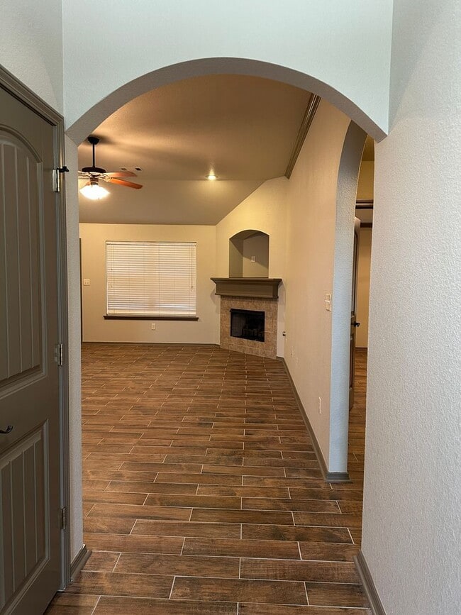 1908 Denali Way in Barling, AR - Foto de edificio - Building Photo