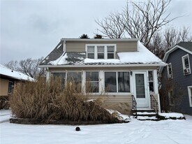 2096 Norton St in Rochester, NY - Building Photo