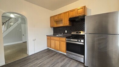 427 Royden St in Camden, NJ - Building Photo - Building Photo