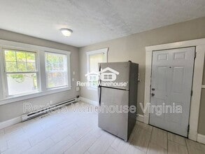 220 Glendale Ave in Norfolk, VA - Building Photo - Building Photo