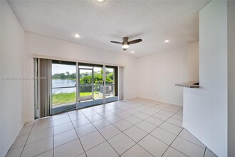 12180 SW 5th Ct in Pembroke Pines, FL - Building Photo - Building Photo