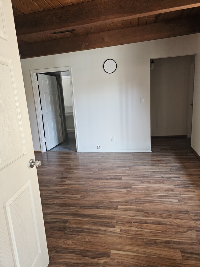 property at 6323 Lindley Ave
