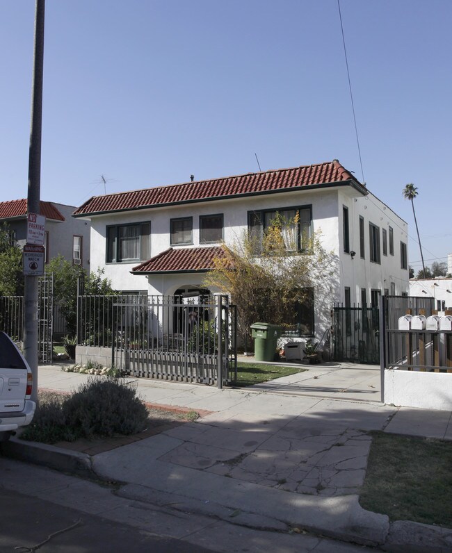 237-239 1/2 N Reno St in Los Angeles, CA - Building Photo - Building Photo