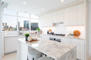 212 W Wayman St in Chicago, IL - Building Photo