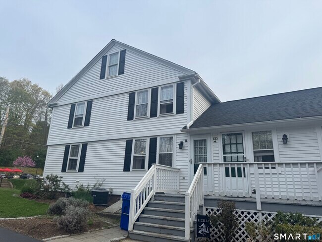 835 Main St in Glastonbury, CT - Building Photo - Building Photo