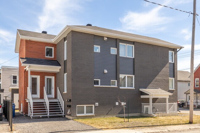 36 De Lorimier St in Gatineau, QC - Building Photo - Building Photo