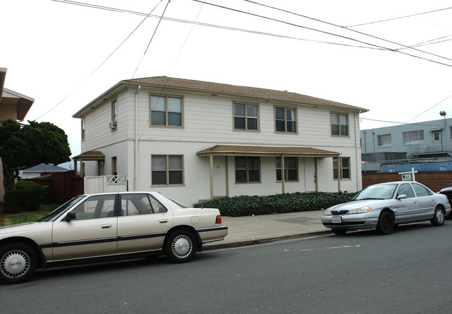 318-326 36th St in Richmond, CA - Foto de edificio - Building Photo