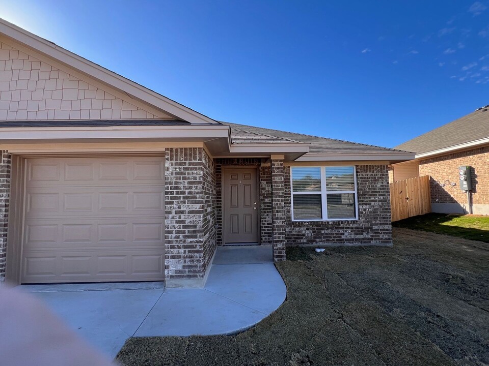 1614 Risen Star Ln in Copperas Cove, TX - Building Photo