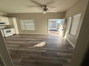 342 S 40th St in Mesa, AZ - Building Photo - Building Photo