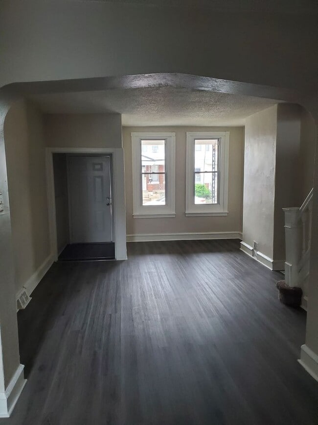 property at 1937 E Tioga St