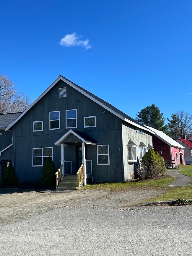 18 Notch Glen Dr in Jeffersonville, VT - Building Photo - Building Photo
