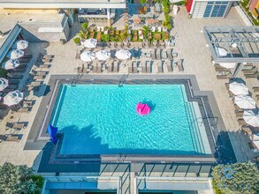 777 N Ocean Dr in Hollywood, FL - Building Photo - Building Photo