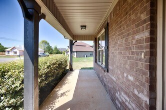 200 Reeney Dr in New Market, AL - Building Photo - Building Photo