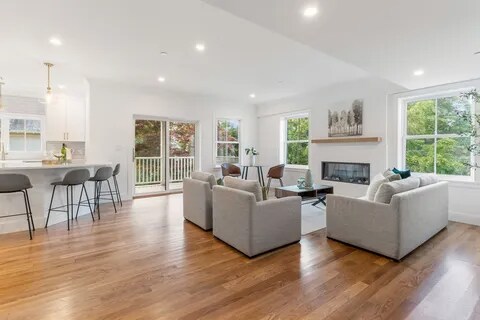 20 Lawrence St in Wakefield, MA - Building Photo - Building Photo