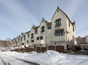 4601-4617 Jarboe St in Kansas City, MO - Foto de edificio - Building Photo