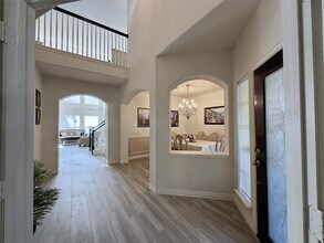 66 Fulshear Ct in The Woodlands, TX - Foto de edificio - Building Photo